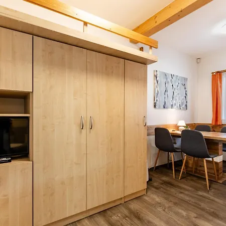 Rodinne Rafael Apartment